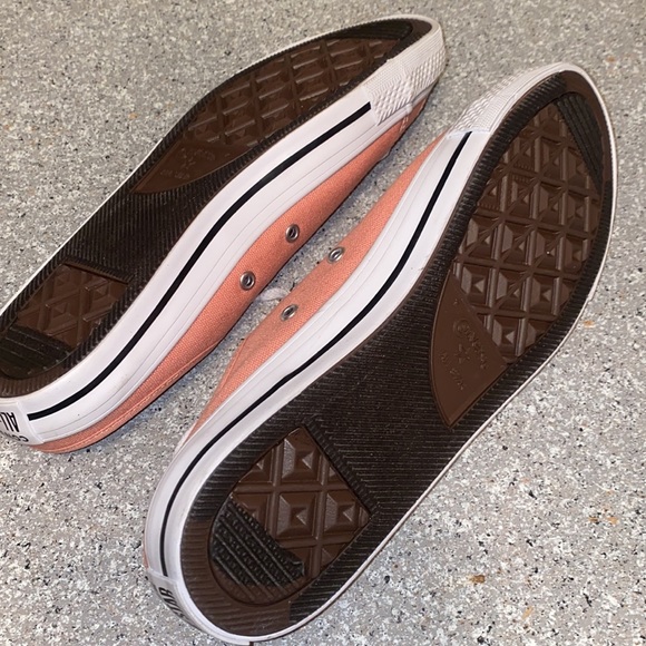 Converse slip on size 7 pink new no box - Picture 4 of 5